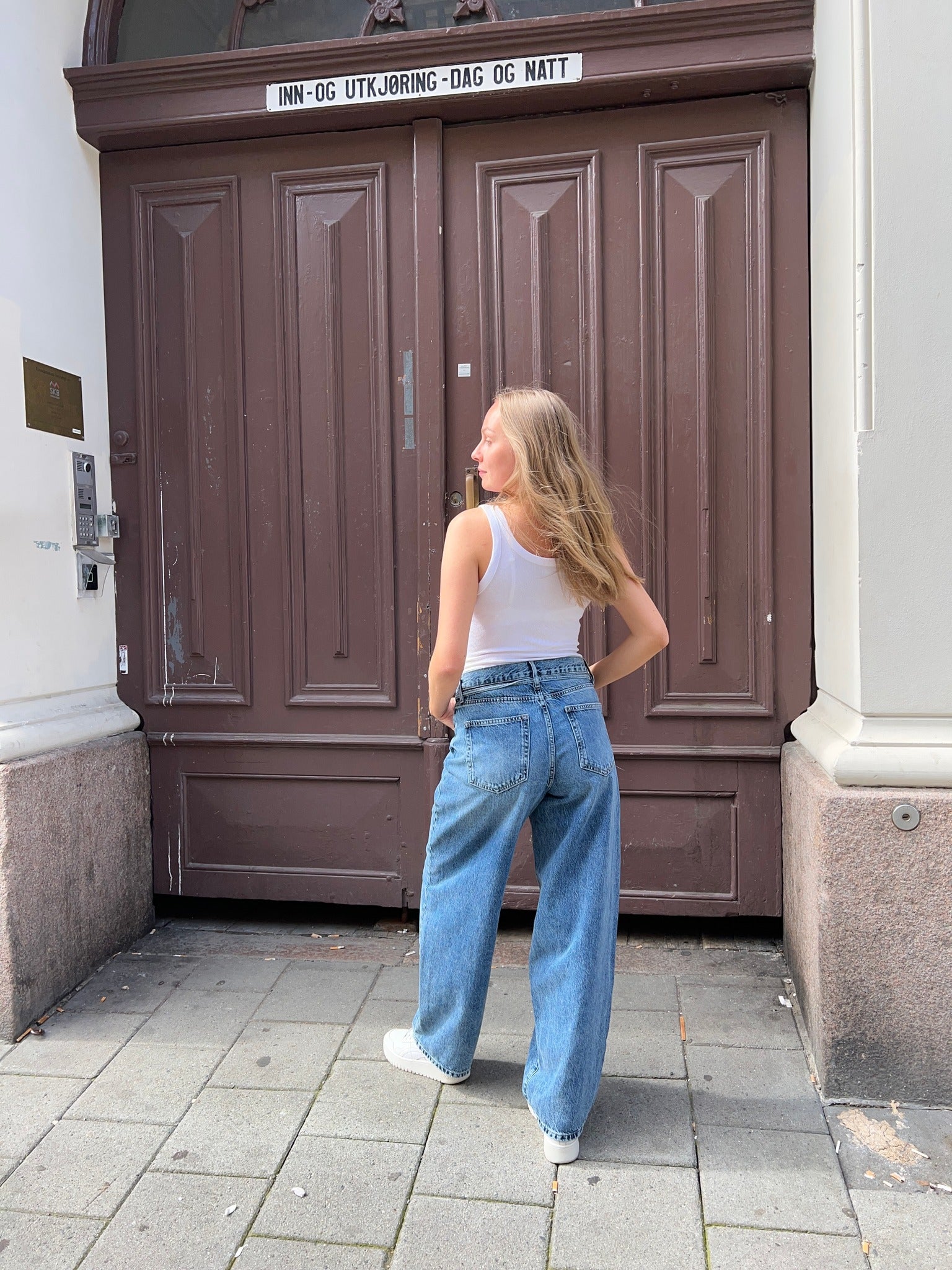 ONLGIANNA MW Straight Jeans - DOT596